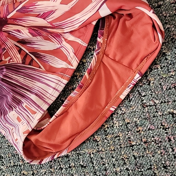 🍍3 for 10🍍  Konami sol bathing suit - Picture 3 of 3